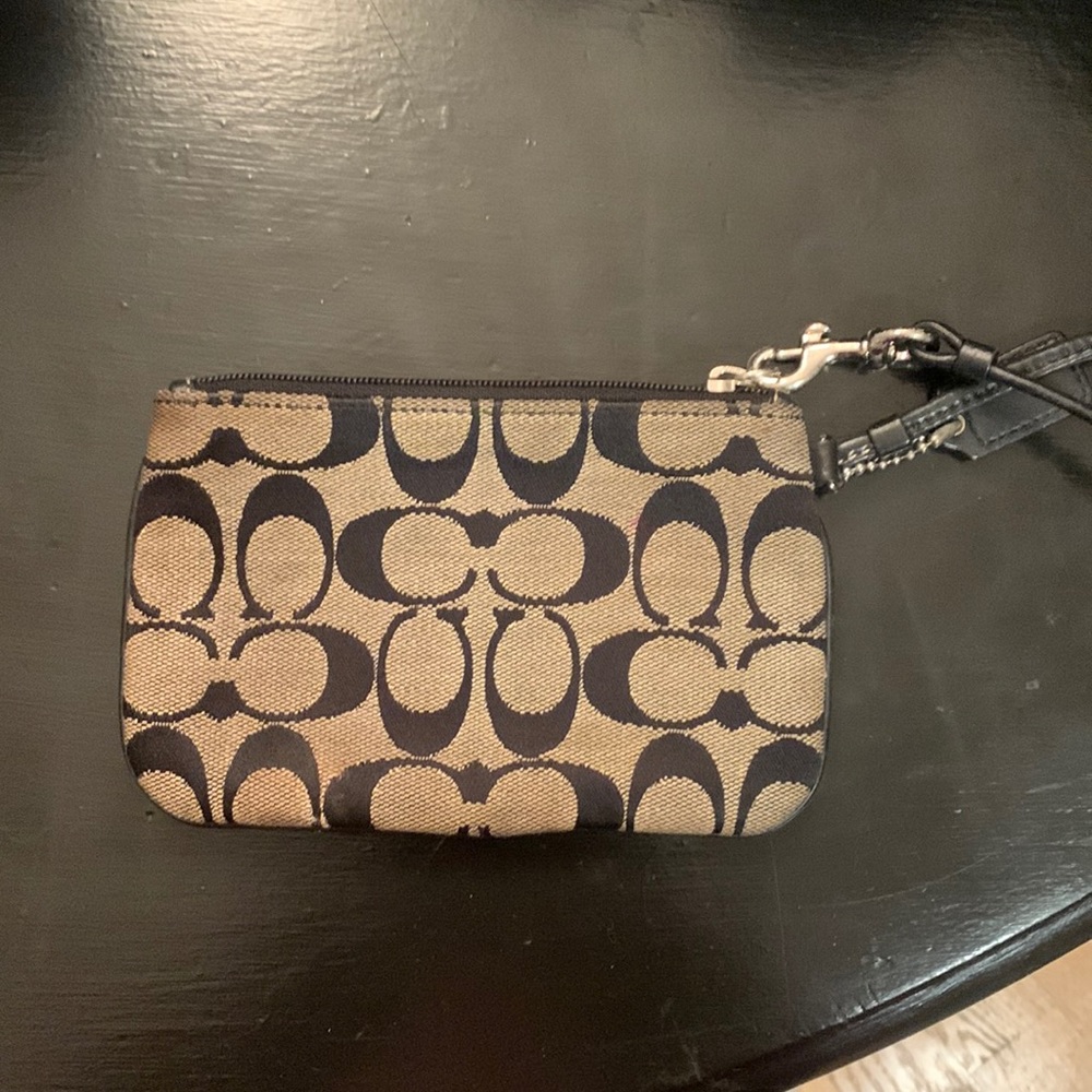Coach wristlet wallet